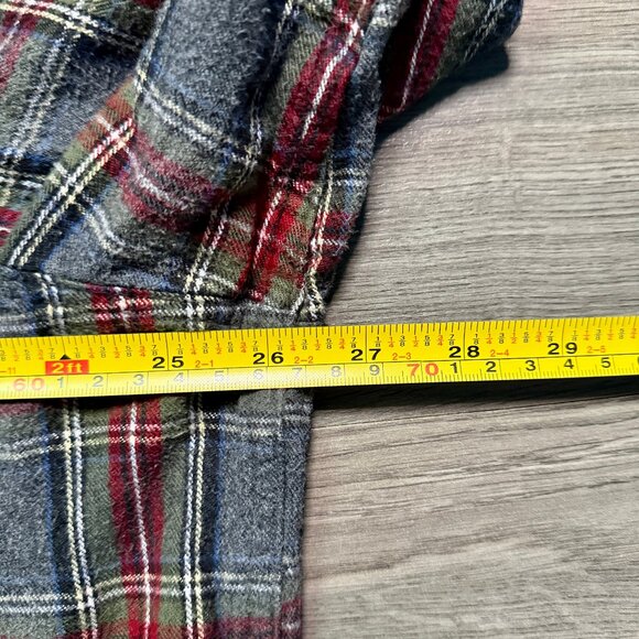 L.L. Bean Men's Scotch Plaid Flannel Slightly Fitted Shirt - Grey - Picture 9 of 10
